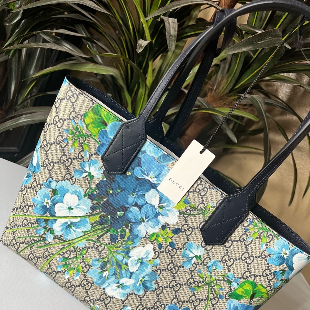 Versatile Gucci flora handbag - Picture 4 of 9